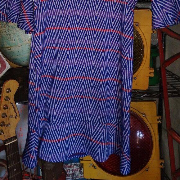 Polyester dress by Tyler boe - Picture 8 of 9